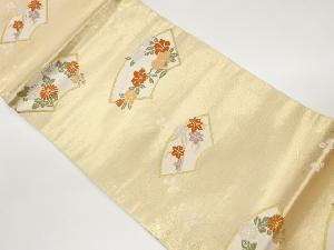 地紙に草花・波模様織出し開き名古屋帯（額縁仕立て）